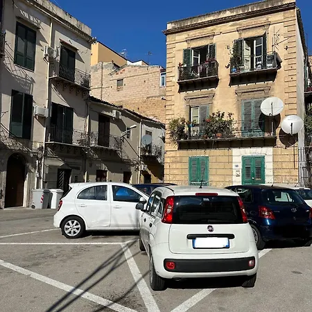 Go Go House 2 Casa Aprile Apartment